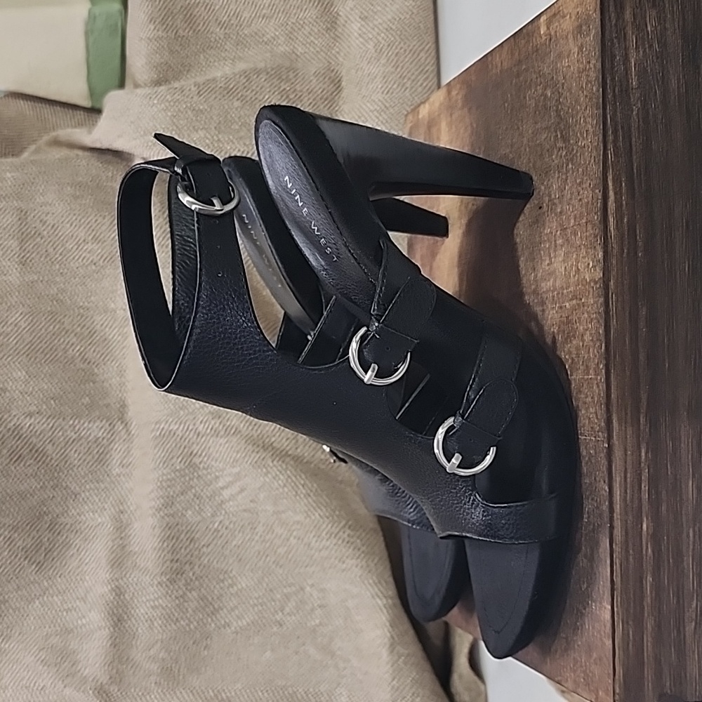 Nine West high heels sandals